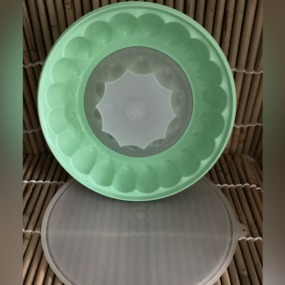 ♦️ Vintage Tupperware jello mold ice ring EUC seafoam mint green - Picture 4 of 8